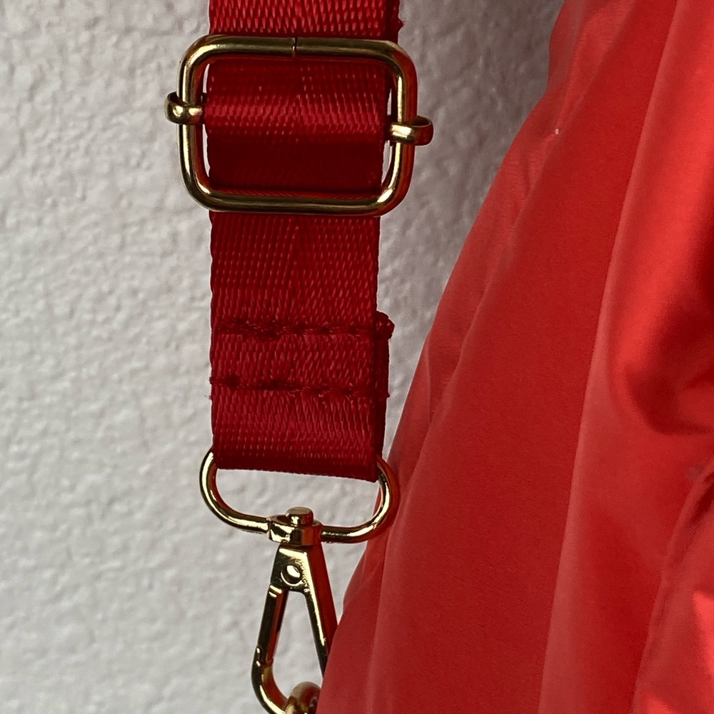 Kedzie Aries Convertible Bucket Bag fade red back pack adjustable straps - Picture 12 of 16